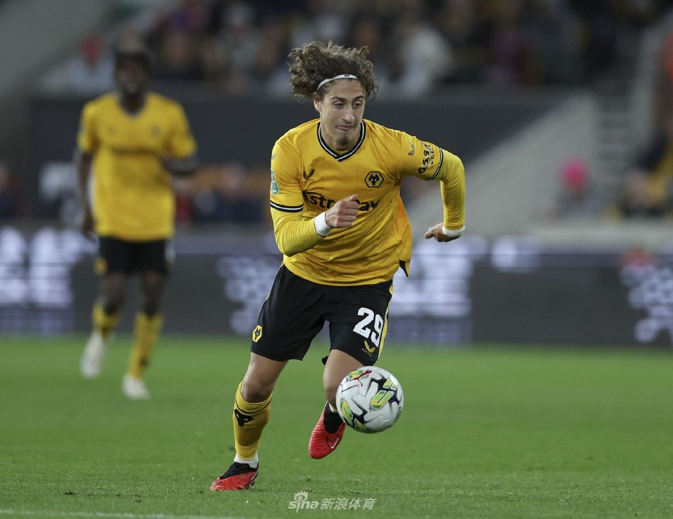 纷纷表示期 纷纷表示期